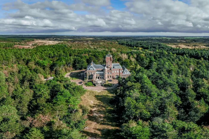 3c5a6150-7f40-47bb-a2ae-60309fbfe642 3c5a6150-7f40-47bb-a2ae-60309fbfe642